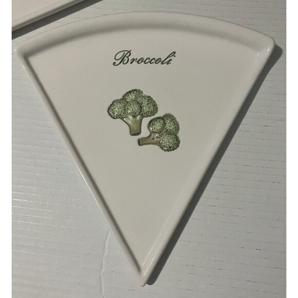 4 Pottery Barn Pizza Buono Stoneware Triangle Vegetable Pizza Slice Plates - Picture 13 of 16